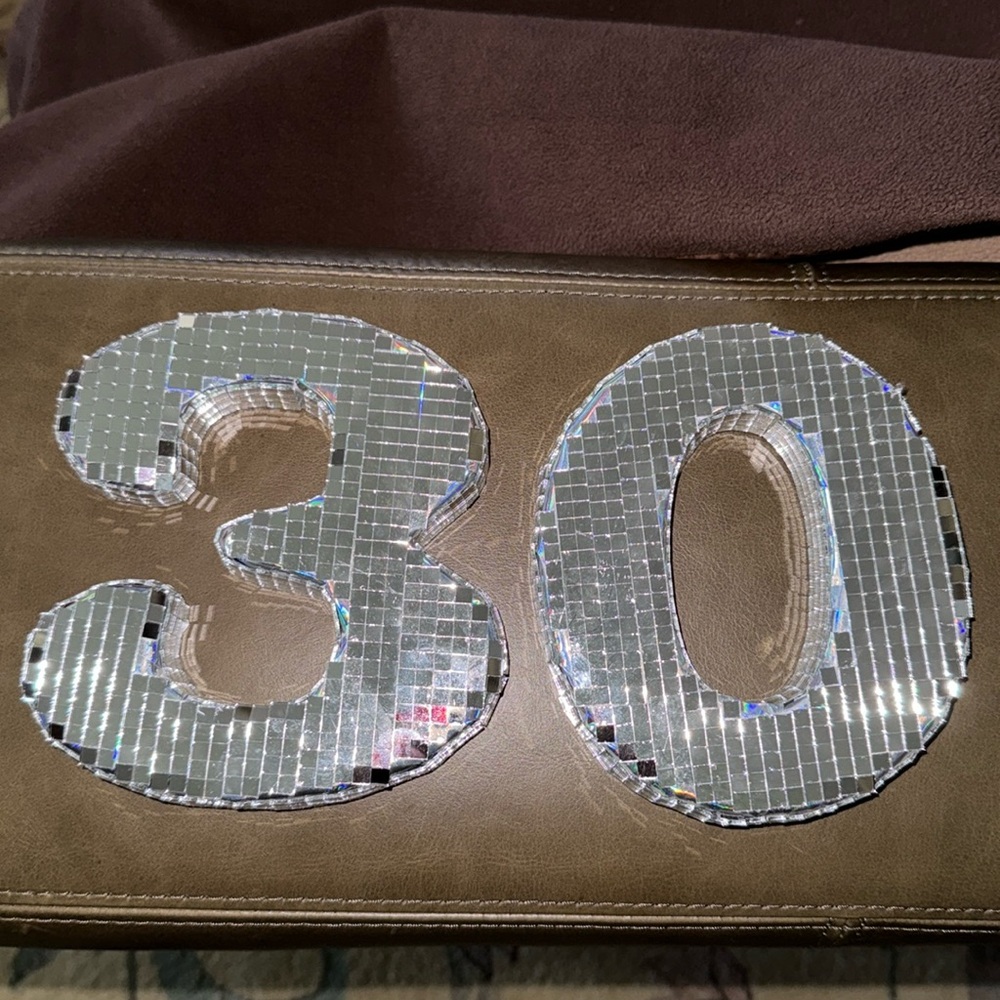 Mirrored 30